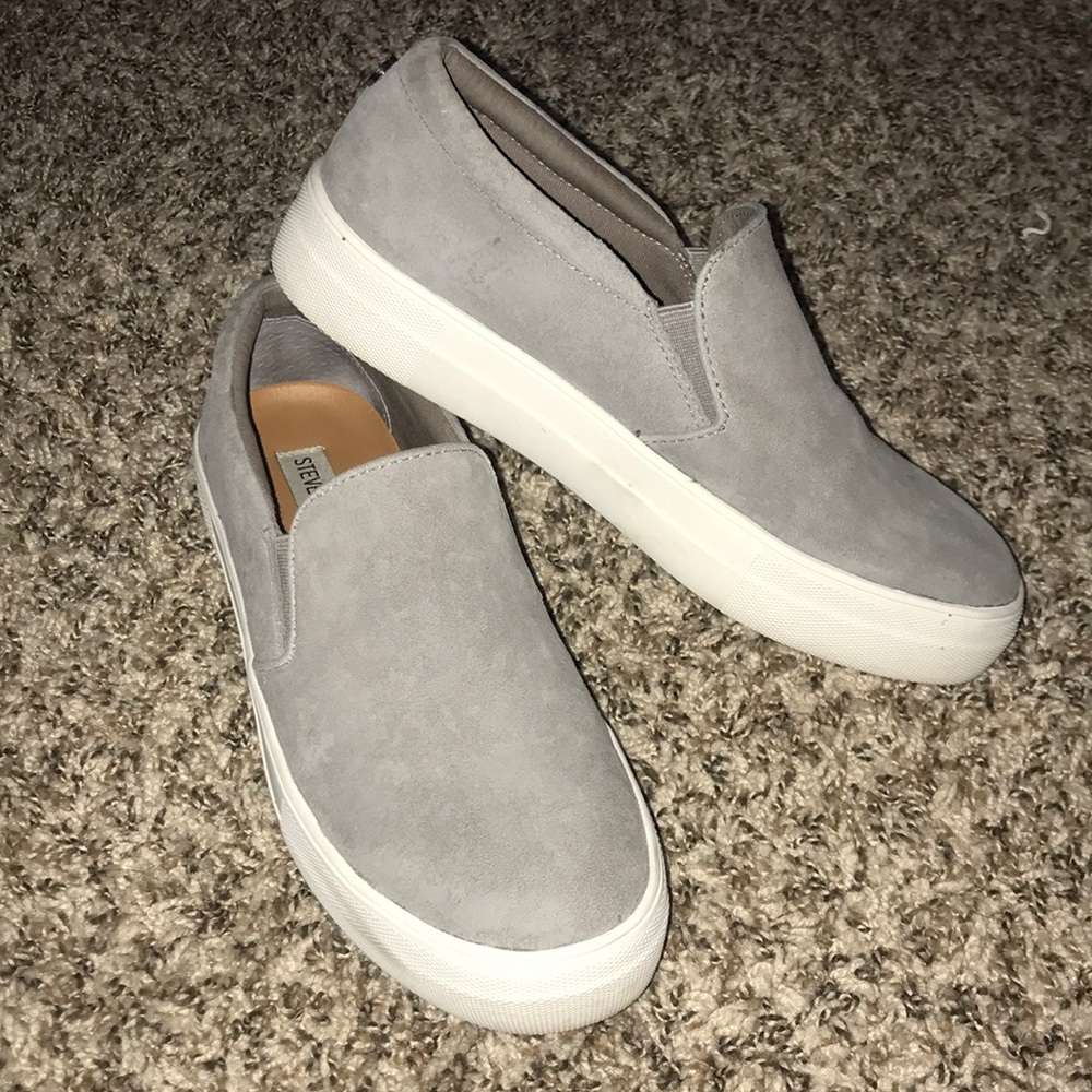 Steve Madden Slip ons